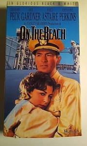 On the Beach Gregory Peck's VHS - Picture 1 of 2