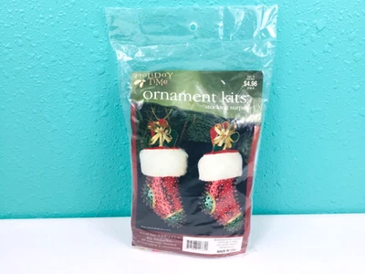 Kit de adornos vintage de lentejuelas y cuentas medias navideñas Foto 1 de 2