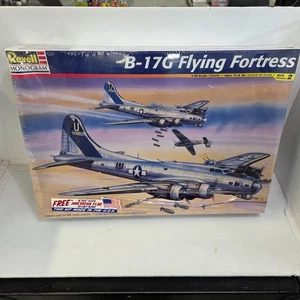 Revell B-17G Flying Fortress Model Kit 1/48 - Foto 1 di 1
