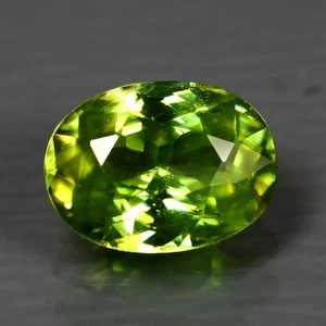 Piedra preciosa natural esfena verde Pakistán corte ovalado asombroso de 1,16 quilates (8 x 6 mm) - Imagen 1 de 2