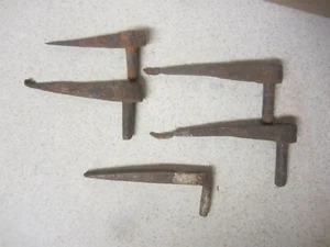 Lot of 5 Antique Rusty Iron Barn Gate Door Hinge Pin Hardware - Picture 1 of 11