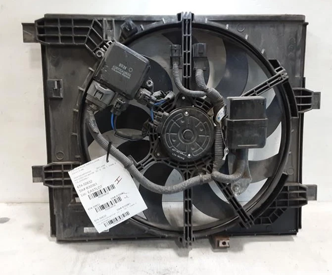 Электрический вентилятор охлаждения в сборе для Nissan Juke 2011-2015 годов выпуска - Изображение 1 из 2