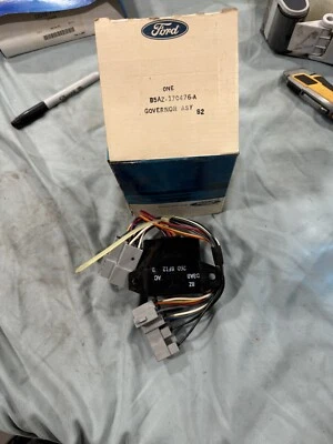 1973 NOS OEM Ford Full Size Windshield Wiper Switch / Delay Governor Module - Image 1 of 3