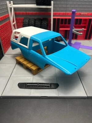 RC 3D Printed Body 1/24 scale, based on a old Toyota 4 Runner - Image 1 of 4
