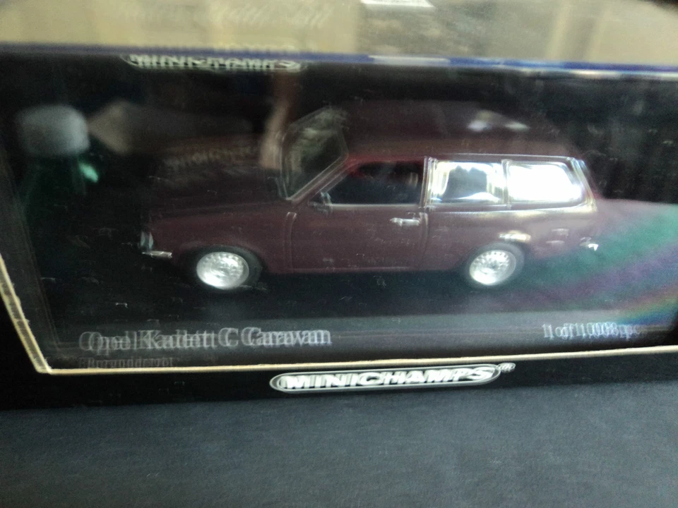 Minichamps 1/43 Opel Kadett C Caravan 1973-77 dark red - Immagine 1 di 1
