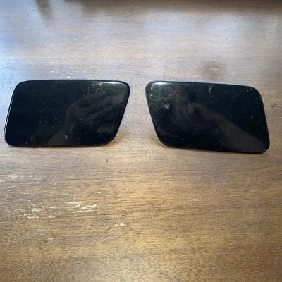 Audi A4 Convertible 2003-2006 - Par de tapas de lavado de faros **DESGASTE** Foto 1 de 4