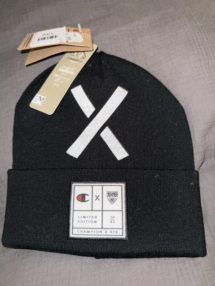 VfB Stuttgart Mütze Champion Schwarz Neu  - Bild 1 von 1