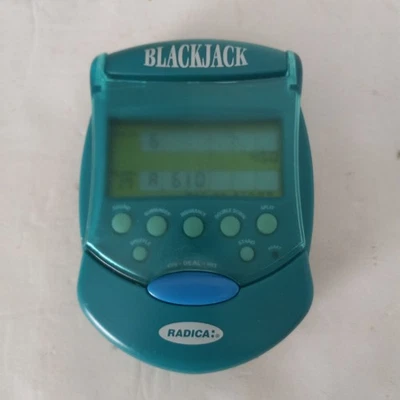 Juego electrónico portátil Radica Green Flip Top BlackJack 2001 (¡probado funciona!) Foto 1 de 4