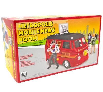 METROPOLIS MOBILE NEWS ROOM Van Juego con Exclusiva Figura Retro SUPERMAN • NUEVO Foto 1 de 4