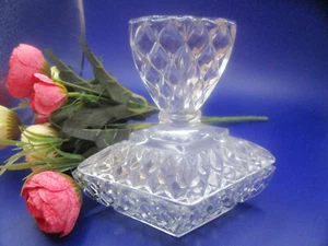 VINTAGE DECO DIAMOND SHAPED GLASS TRINKET BOX - Picture 1 of 8