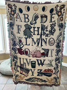 Vintage Wandteppich Fransen Alphabet, Hasen/Vögel/Gartenarbeit Überwurf 47x64 - Bild 1 von 3
