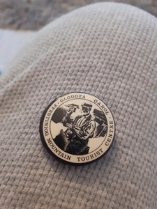 Ffestiniog Mountain Tourist Centre Vintage Badge - Picture 1 of 2