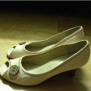 MSPR $150 FIORUCCI Italian Shoes EU Size 38/ US Size 8 - Picture 1 of 4