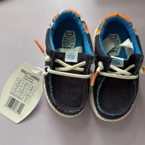 NWT Hey Dude Toddler Boy Wally Shark Shoes - Size 6 - Picture 1 of 5