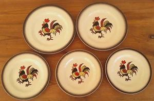5 PLATES Metlox Poppytrail California MCM Rooster 3 Dessert & 2 Salad 65L - Picture 1 of 5
