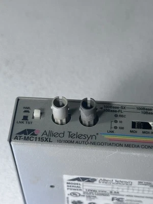 Convertidor de medios de negociación automática Allied Telesyn AT-MC115XL 10/100M Foto 1 de 4