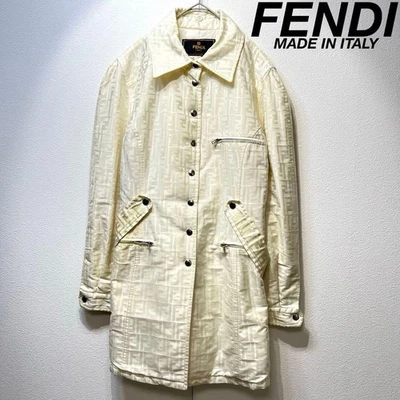 Chaqueta acolchada FENDI Zucca logotipo FF diseño estampado integral gabardina Foto 1 de 4