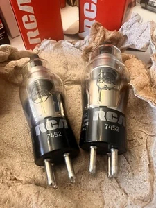 PAAR NOS Vintage 1950's RCA Electron Vacuum Tube 2X2A New Old Stock in Box - Bild 1 von 6