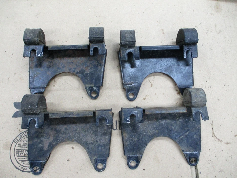 Rolls Royce Silver Shadow - Window Regulator Mount Bracket (4) - Image 1 of 3
