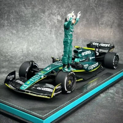 Spark 1/18 Aston Martin AMR22 GP Abu Dhabi 2022 #5 S. Vettel Last Race 18WS012 - Image 1 of 4