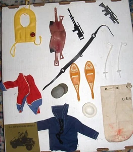 GI JOE, MARX USW ACTIONFIGUR ZUBEHÖR + GI JOE MARINE HANDBUCH - Bild 1 von 1