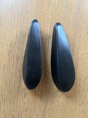 MGB,  '71-'75  BUMPER OVER-RIDERS Rubber pads BHH157 - Image 1 of 3