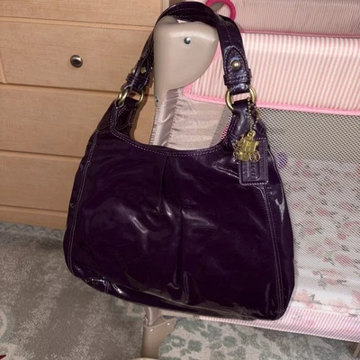 Coach Mujer Doble Correa Charol, Berenjena Oscura, Herrajes Dorados Nuevo Sin Etiquetas Foto 1 de 4