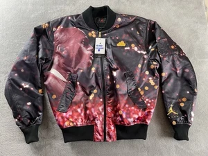 DC9654-010 Nike Jordan Jumpman MA-1 Grafik Herren Größe Medium Jacke Neu mit Etikett Neu - Bild 1 von 18