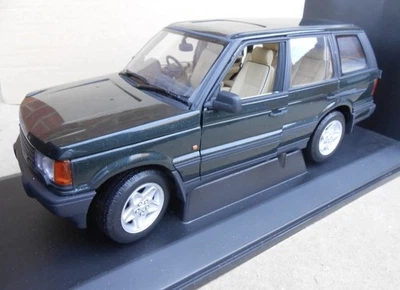 Autoart 1/18 Off-Road Division 70011 Range Rover 4.6 HSE-RH Drive Green flawed  - Image 1 of 4