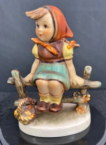 Vintage Goebel Hummel "Just Resting" # 112 3/0 - Girl Figurine TMK 3 - 3.75" - Picture 1 of 8