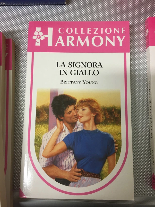 LIBRO LA SIGNORA IN GIALLO BRITTANY YOUNG COLLEZIONE HARMONY 138  - Immagine 1 di 1