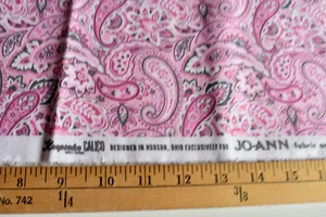 KEEPSAKE CALICO PAISLEY PRINT ON PINK  100% COTTON FABRIC  2 REMNANT PIECES - Picture 1 of 2