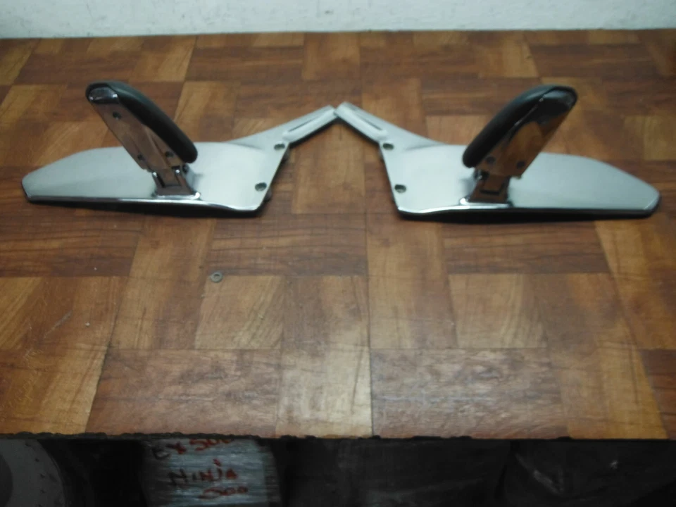 BMW K1200LT K1200LTC K1200LTS REPOSAPIÉS TRASERO JUEGO PELDAÑOS PAR clavijas cromadas Foto 1 de 4