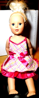 Madame Alexander ~ Muñeca 18" Cabello Rubio Ojos Azules Estilo #65598 Sin Zapatos Foto 1 de 4