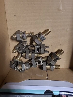 KC28 Burndy SERVIT POST, #1-4/0,5/8 NEW - Image 1 of 2