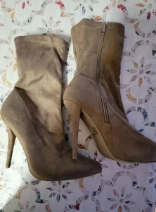 NEW- Wild Diva Stiletto Ankle Bootie - size 9 -Tan - NEW - FREE Shipping - Picture 1 of 5