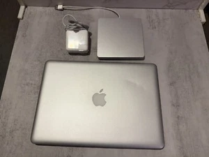 Original Apple MacBook Air 2008 1.6 GHz Intel Core 2 Duo A1237 2GB New Battery - Picture 1 of 8