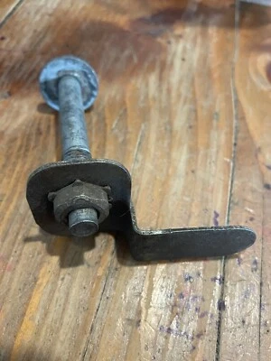 Barra de oruga delantera Jeep Cherokee XJ Wrangler TJ 84-06 perno y tuerca de bandera retenedor ZJ Foto 1 de 3