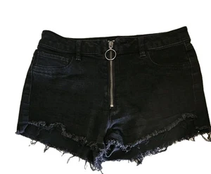 Refuge Black Distressed Hem O Ring Zipper Jean Shorts Size 6 - Picture 1 of 8