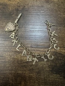 Vintage USA ATLANTIC CITY Charm Chain Cuff Band Bracelet New Jersey Gold Tone - Picture 1 of 3