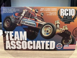 Team Associated RC10 Gold Pan Classic 40th Anniversary 1/10 2WD Buggy Kit 6007 - Picture 1 of 3