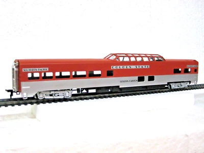 HO IHC SS VISTA DOME SOUTHERN PACIFIC "GOLDEN STATE"  PASS CAR 48107 *Discounted - Image 1 of 2