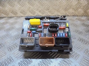 PEUGEOT 308 2011 1.6 HDI MK1 5DR FUSE BOX 967587480 - Picture 1 of 3
