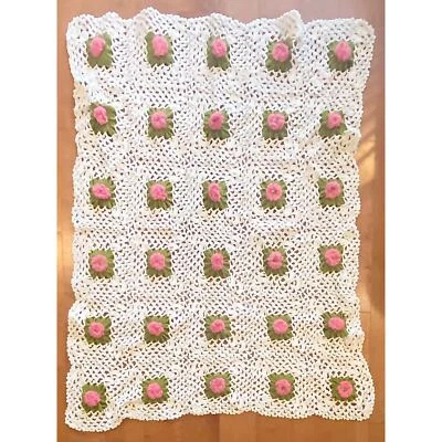 Manta de colección Boho Cottagecore hecha a mano floral ganchillo afgano Grandmacore Foto 1 de 4