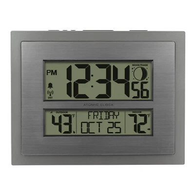 W79752-BHG La Crosse Technology Atomic Digital Wall Clock TX141V3 - Open Box - Image 1 of 4