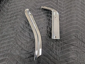 1968 1969 Buick Riviera RH Fender Moldings Headlight Eyebrow Trim Right Side - Foto 1 di 21
