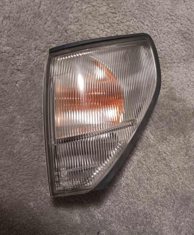 96-02 Land Cruiser Prado Left Corner Lamp Light - Used - Image 1 of 1