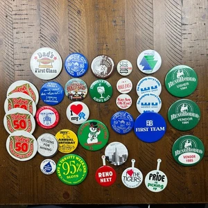 Vintage 70's 80's 90's Humor Poltical Holiday Bank Movie Pinback Button Lot - Bild 1 von 15