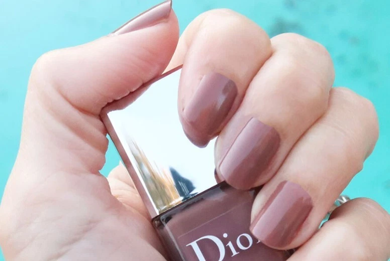 Nagellack Dior Vernis Nr. 449 dansante, dunkles Beige , 10ml,  Neu. - Bild 1 von 1