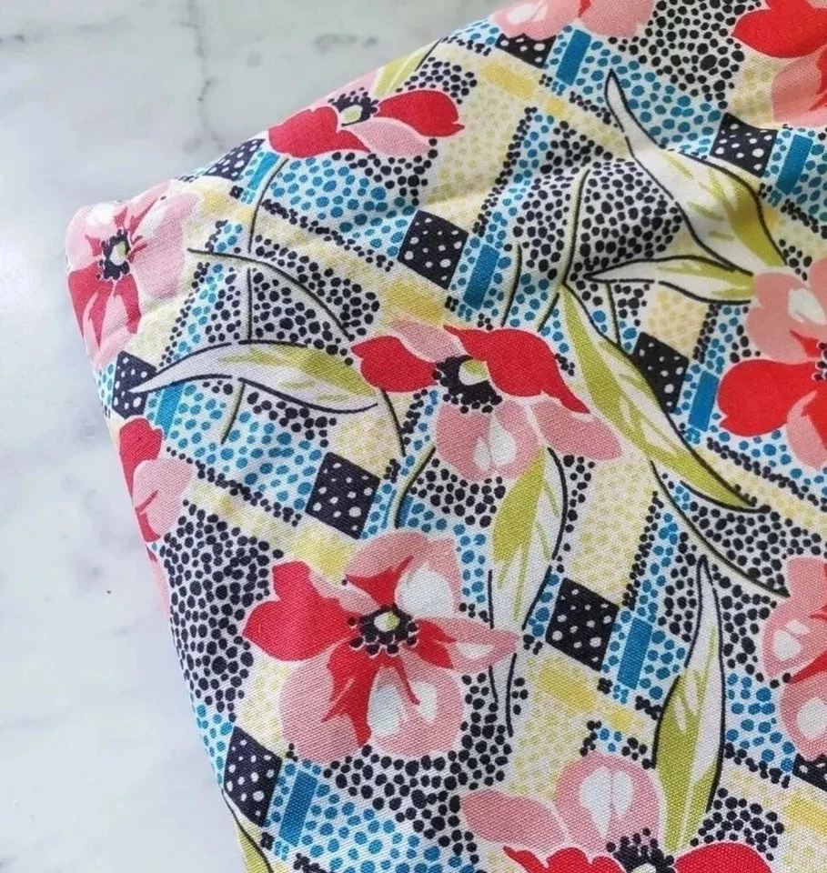 Jenn Kingwell Fabric Floral Black Red  Dots Sew Quilt Craft OOP FAT QUARTER  - Image 1 of 1